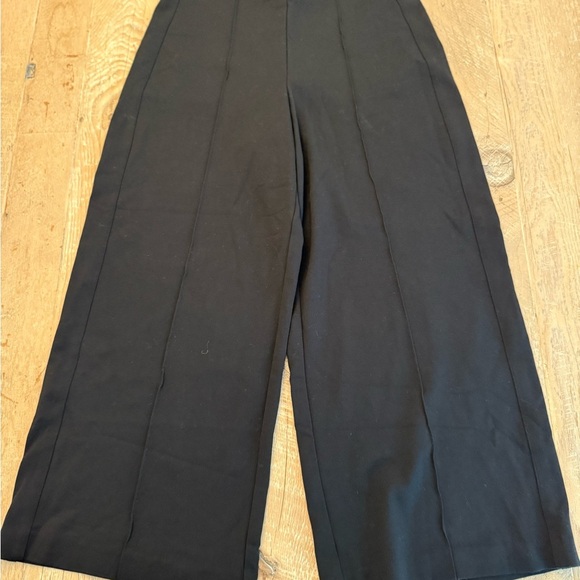 Jones & Co Pants - Jones & Co Wide Leg Pants Soft Stretch black cropped length M